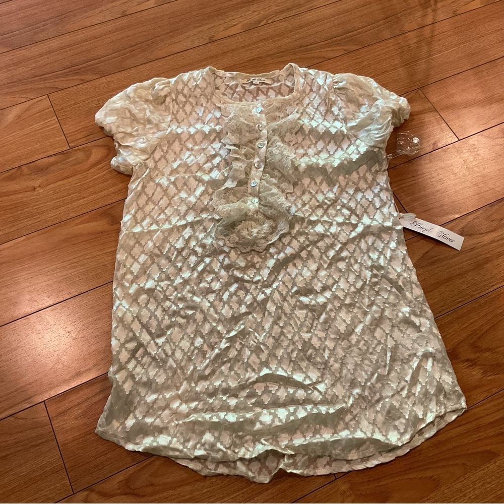 Elegant Lace Silk Blouse in Cream and White size xs